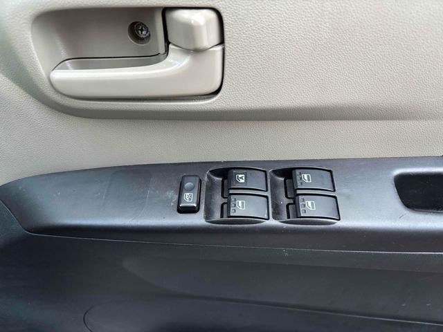 ミラ Ｘスペシャル　５速マニュアル　ドライブレコーダー　ＥＴＣ　キーレスエントリー　盗難防止システム　ＡＢＳ　ＣＤ　ミュージックプレイヤー接続可　衝突安全ボディ　エアコン　パワーステアリング　パワーウィンドウ（8枚目）