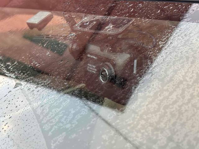 ミラ Ｘスペシャル　５速マニュアル　ドライブレコーダー　ＥＴＣ　キーレスエントリー　盗難防止システム　ＡＢＳ　ＣＤ　ミュージックプレイヤー接続可　衝突安全ボディ　エアコン　パワーステアリング　パワーウィンドウ（9枚目）