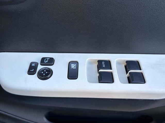 アルト Ｓ　エネチャージ　キーレスエントリー　アイドリングストップ　電動格納ミラー　シートヒーター　ＣＶＴ　盗難防止システム　ＡＢＳ　ＥＳＣ　ＣＤ　ミュージックプレイヤー接続可　衝突安全ボディ（6枚目）