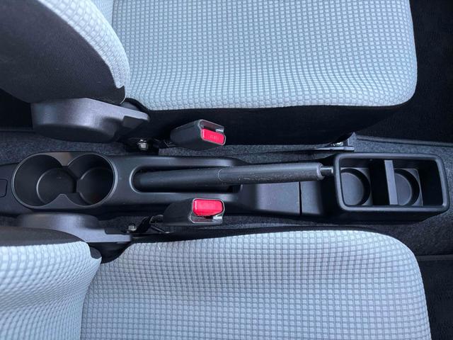 アルト Ｓ　エネチャージ　キーレスエントリー　アイドリングストップ　電動格納ミラー　シートヒーター　ＣＶＴ　盗難防止システム　ＡＢＳ　ＥＳＣ　ＣＤ　ミュージックプレイヤー接続可　衝突安全ボディ（9枚目）