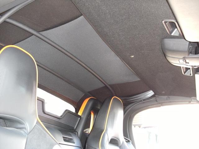 ロードスター ３０周年記念車　１１０台限定　ＲＥＣＡＲＯ社製シート　Ｂｒｅｍｂｏ社製フロントキャリパー（オレンジ塗装）ＮＩＳＳＩＮ社製リアキャリパー（オレンジ塗装）純正ナビ　フルセグＴＶ　ＴＶキャンセラー　バックカメラ　ＥＴＣ（22枚目）