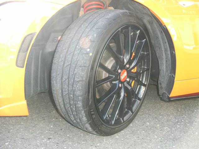 ロードスター ３０周年記念車　１１０台限定　ＲＥＣＡＲＯ社製シート　Ｂｒｅｍｂｏ社製フロントキャリパー（オレンジ塗装）ＮＩＳＳＩＮ社製リアキャリパー（オレンジ塗装）純正ナビ　フルセグＴＶ　ＴＶキャンセラー　バックカメラ　ＥＴＣ（26枚目）