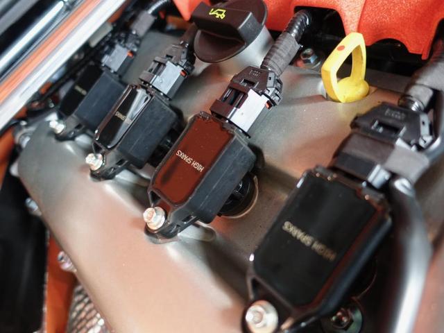 ロードスター ３０周年記念車　１１０台限定　ＲＥＣＡＲＯ社製シート　Ｂｒｅｍｂｏ社製フロントキャリパー（オレンジ塗装）ＮＩＳＳＩＮ社製リアキャリパー（オレンジ塗装）純正ナビ　フルセグＴＶ　ＴＶキャンセラー　バックカメラ　ＥＴＣ（35枚目）