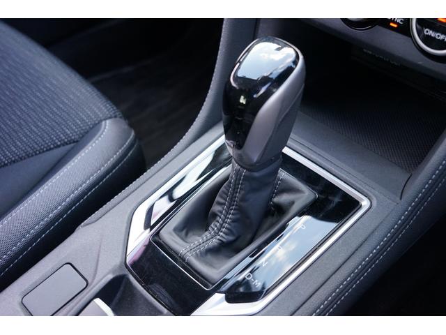 握りやすいシフトノブです。