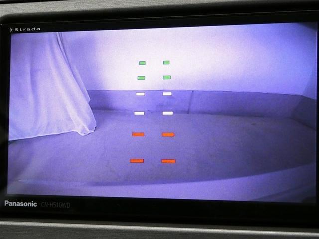 プリウス Ｓツーリングセレクション　スマキ－　ローダウン　Ｂカメ　地デジフルセグ　サイドエアバッグ　アルミ装備　イモビライザー　１オナ　キーレス　Ｗエアバック　ＬＥＤランプ　横滑り防止機能　パワステ　エアＢ　ＴＶナビ　ＡＵＴＯエアコン（9枚目）