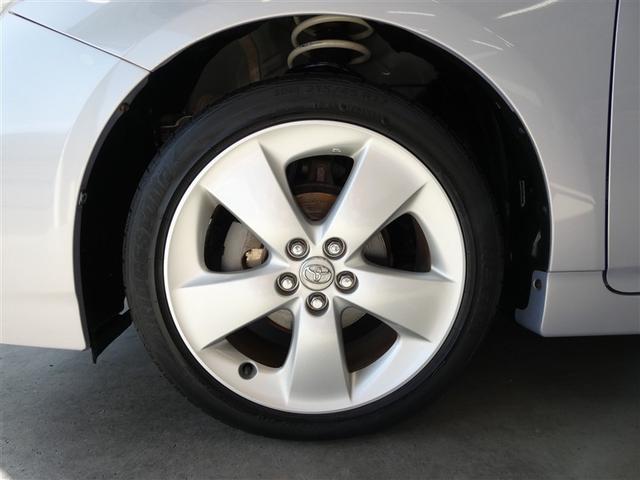 プリウス Ｓツーリングセレクション　スマキ－　ローダウン　Ｂカメ　地デジフルセグ　サイドエアバッグ　アルミ装備　イモビライザー　１オナ　キーレス　Ｗエアバック　ＬＥＤランプ　横滑り防止機能　パワステ　エアＢ　ＴＶナビ　ＡＵＴＯエアコン（21枚目）