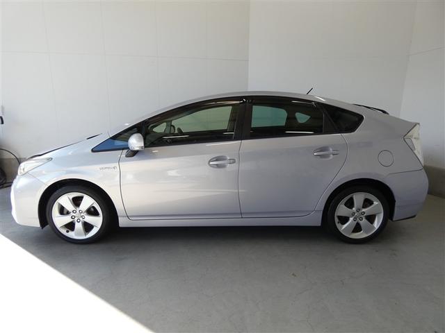 プリウス Ｓツーリングセレクション　スマキ－　ローダウン　Ｂカメ　地デジフルセグ　サイドエアバッグ　アルミ装備　イモビライザー　１オナ　キーレス　Ｗエアバック　ＬＥＤランプ　横滑り防止機能　パワステ　エアＢ　ＴＶナビ　ＡＵＴＯエアコン（23枚目）