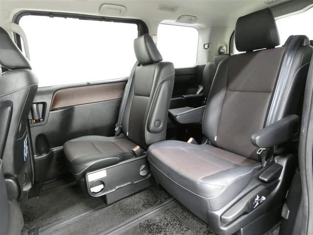 �Z�J���h�V�[�g�͂�����肭�낰��L���v�e���V�[�g�B�����t�@�[�X�g�ȃV�[�g�ŃV�[�g�A�[�����X�g�������B����̃��r���O�̂悤�Ƀ����b�N�X�ł��܂��B