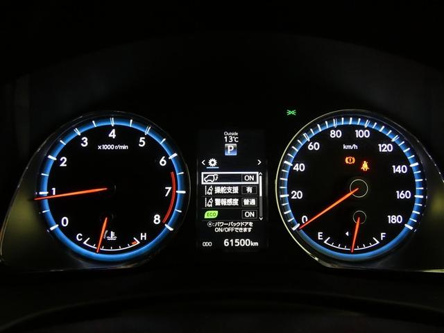 ���F���ɗD�ꂽ�A�i���O�\�����[�^�[�Œ����ɂ̓}���`�C���t�H���[�V�����f�B�X�v���C���z�u����Ă���܂��B