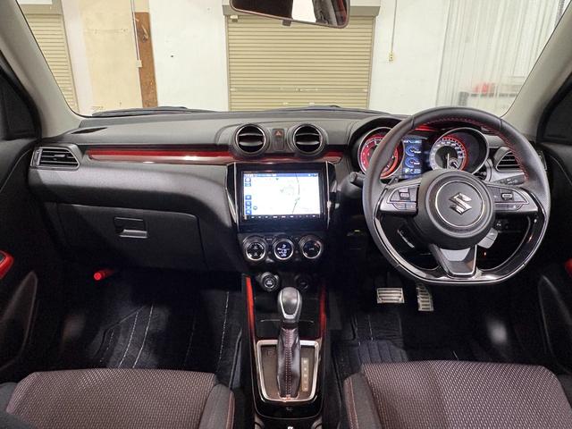 スイフトスポーツ ベースグレード　ナビフルセグ全方位モニターＥＴＣＬＥＤＡＷ　被害軽減ブレーキ　全方位カメラ付き　ＤＶＤ視聴可　１オナ　横滑り防止システム　シ－トヒ－タ－　ＳＲＳ　ＡＢＳ付　ナビＴＶ　Ｗエアバック　禁煙　自動追従（3枚目）