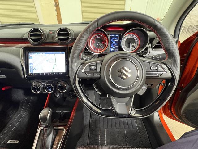 スイフトスポーツ ベースグレード　ナビフルセグ全方位モニターＥＴＣＬＥＤＡＷ　被害軽減ブレーキ　全方位カメラ付き　ＤＶＤ視聴可　１オナ　横滑り防止システム　シ－トヒ－タ－　ＳＲＳ　ＡＢＳ付　ナビＴＶ　Ｗエアバック　禁煙　自動追従（12枚目）