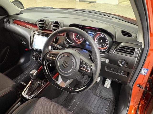 スイフトスポーツ ベースグレード　ナビフルセグ全方位モニターＥＴＣＬＥＤＡＷ　被害軽減ブレーキ　全方位カメラ付き　ＤＶＤ視聴可　１オナ　横滑り防止システム　シ－トヒ－タ－　ＳＲＳ　ＡＢＳ付　ナビＴＶ　Ｗエアバック　禁煙　自動追従（13枚目）