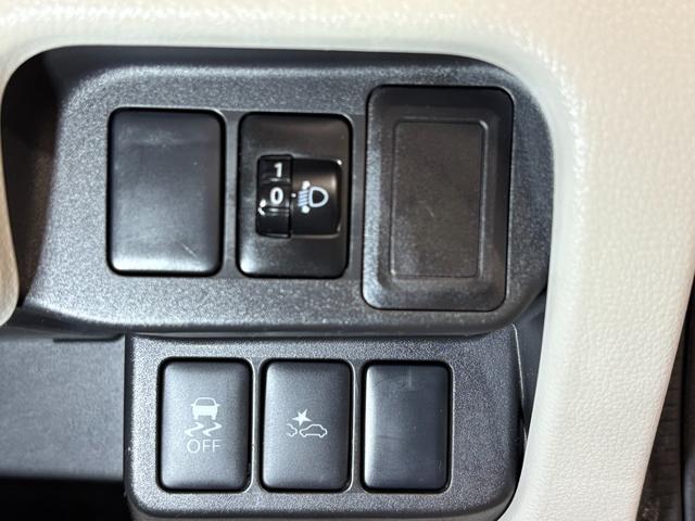 デイズ Ｊ　ＣＤラジオ　横滑り防止装置付　レーダーＢ　禁煙　ＷＳＲＳ　パワーウィンド　キーフリー　ワンオーナー車　記録簿有り　ＳＲＳ　ＰＳ　ＡＣ　ＡＢＳ（17枚目）