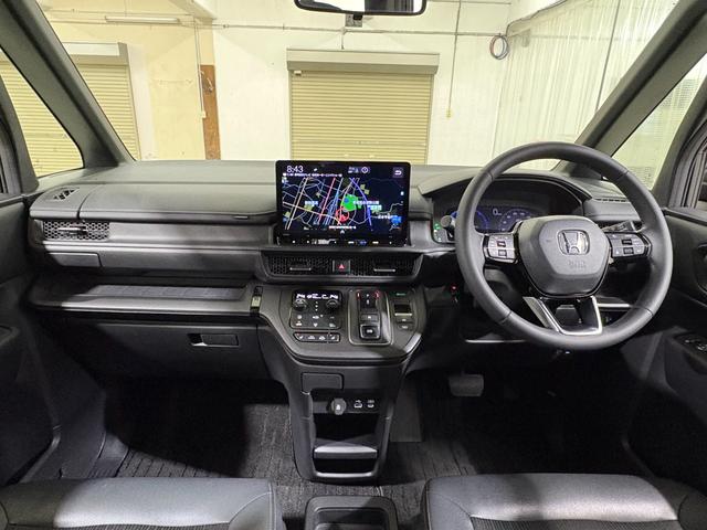 ステップワゴン e:HEVスパーダ ナビフルセグBカメラETCLEDAW フルオートエアコン ESC シートヒータ キーフリー LEDヘッドランプ ABS リアカメラ スマートキ USBポート クルーズコントロール 3列シート Pソナー(3枚目)