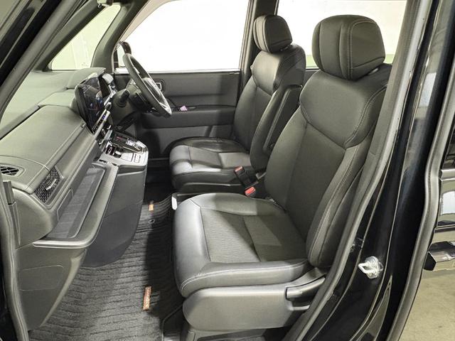 ステップワゴン e:HEVスパーダ ナビフルセグBカメラETCLEDAW フルオートエアコン ESC シートヒータ キーフリー LEDヘッドランプ ABS リアカメラ スマートキ USBポート クルーズコントロール 3列シート Pソナー(30枚目)