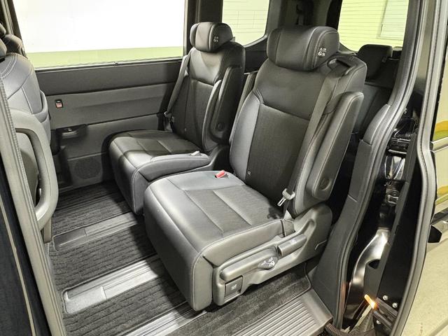 ステップワゴン e:HEVスパーダ ナビフルセグBカメラETCLEDAW フルオートエアコン ESC シートヒータ キーフリー LEDヘッドランプ ABS リアカメラ スマートキ USBポート クルーズコントロール 3列シート Pソナー(31枚目)