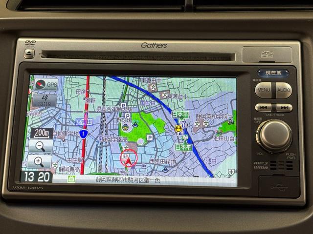 フィット 13G・スマートセレクション ナビワンセグBカメラETC Wエアバッグ Bモニター ETC付き DVD再生 キーフリー PS オートエアコン スマキ- PW エアバック ABS ナビTV(4枚目)