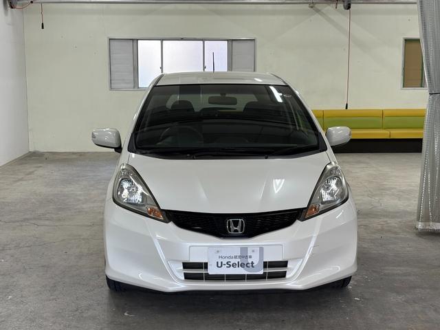 フィット 13G・スマートセレクション ナビワンセグBカメラETC Wエアバッグ Bモニター ETC付き DVD再生 キーフリー PS オートエアコン スマキ- PW エアバック ABS ナビTV(5枚目)