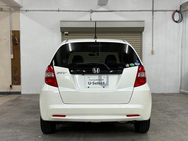 フィット 13G・スマートセレクション ナビワンセグBカメラETC Wエアバッグ Bモニター ETC付き DVD再生 キーフリー PS オートエアコン スマキ- PW エアバック ABS ナビTV(10枚目)