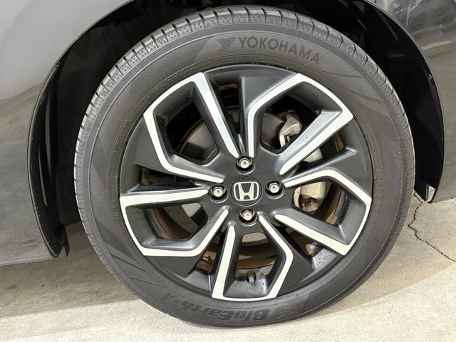 フィット ホーム ナビBカメラETCLEDAW 衝突軽減ブレーキ リアカメ LEDライト クリアランスソナー ドラレコ エアバッグ iストップ スマ-トキ- ETC車載器 Wエアバック USBポート フルオートエアコン(11枚目)