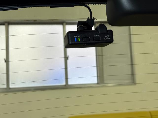 フィット ホーム ナビBカメラETCLEDAW 衝突軽減ブレーキ リアカメ LEDライト クリアランスソナー ドラレコ エアバッグ iストップ スマ-トキ- ETC車載器 Wエアバック USBポート フルオートエアコン(25枚目)