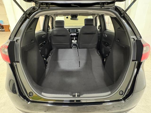 フィット ホーム ナビBカメラETCLEDAW 衝突軽減ブレーキ リアカメ LEDライト クリアランスソナー ドラレコ エアバッグ iストップ スマ-トキ- ETC車載器 Wエアバック USBポート フルオートエアコン(32枚目)