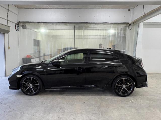 シビック ハッチバック ナビフルセグBカメラETCLEDAW 追突軽減ブレーキ Bモニター 横滑防止 シートヒーター付き LEDライト フルセグTV スマートキー AAC ナビ・TV ドラレコ サイドカーテンエアバック(8枚目)