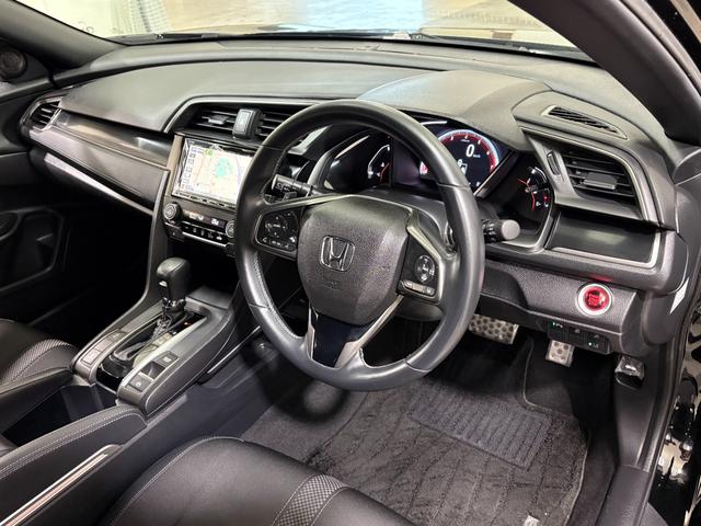 シビック ハッチバック ナビフルセグBカメラETCLEDAW 追突軽減ブレーキ Bモニター 横滑防止 シートヒーター付き LEDライト フルセグTV スマートキー AAC ナビ・TV ドラレコ サイドカーテンエアバック(13枚目)