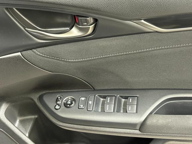 シビック ハッチバック ナビフルセグBカメラETCLEDAW 追突軽減ブレーキ Bモニター 横滑防止 シートヒーター付き LEDライト フルセグTV スマートキー AAC ナビ・TV ドラレコ サイドカーテンエアバック(27枚目)