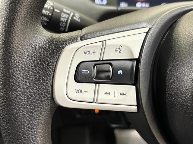 フィット ホーム　ナビフルセグＢカメラＥＴＣＬＥＤ　衝突軽減　リアカメラ　ソナー　ＵＳＢ接続　ＡＡＣ　横滑り防止機能　サイドエアバック　ＬＥＤライト　クルーズコントロール　パワーウィンドウ　スマキー　ＤＶＤ　ドラレコ（23枚目）