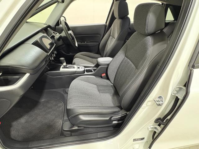 フィット ホーム　ナビフルセグＢカメラＥＴＣＬＥＤ　衝突軽減　リアカメラ　ソナー　ＵＳＢ接続　ＡＡＣ　横滑り防止機能　サイドエアバック　ＬＥＤライト　クルーズコントロール　パワーウィンドウ　スマキー　ＤＶＤ　ドラレコ（30枚目）