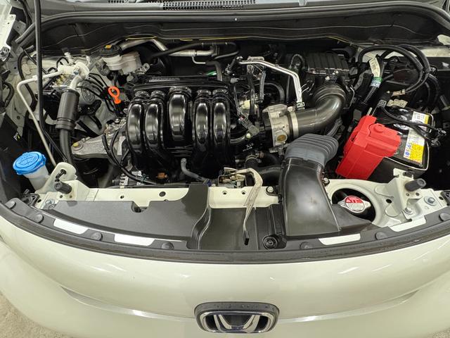 フィット ホーム　ナビフルセグＢカメラＥＴＣＬＥＤ　衝突軽減　リアカメラ　ソナー　ＵＳＢ接続　ＡＡＣ　横滑り防止機能　サイドエアバック　ＬＥＤライト　クルーズコントロール　パワーウィンドウ　スマキー　ＤＶＤ　ドラレコ（35枚目）