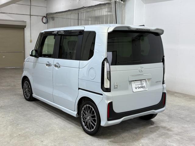 Ｎ－ＢＯＸカスタム ターボ　ナビフルセグＢカメラＥＴＣＬＥＤＡＷ　衝突被害軽減　キーフリー　Ｐセンサー　ＥＳＣ　パワステ　ＤＶＤ再生　両席エアバック　サイドエアバッグ　ターボ車　ＵＳＢ接続　スマキー　パワーウィンドウ　ＡＢＳ（2枚目）