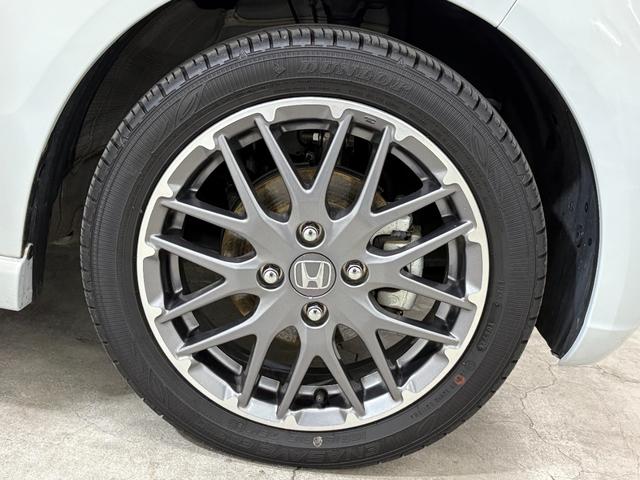 Ｎ－ＢＯＸカスタム ターボ　ナビフルセグＢカメラＥＴＣＬＥＤＡＷ　衝突被害軽減　キーフリー　Ｐセンサー　ＥＳＣ　パワステ　ＤＶＤ再生　両席エアバック　サイドエアバッグ　ターボ車　ＵＳＢ接続　スマキー　パワーウィンドウ　ＡＢＳ（11枚目）