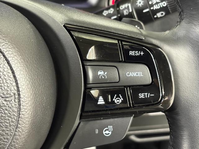 ヴェゼル ｅ：ＨＥＶＺ　ナビフルセグＢカメラＥＴＣＬＥＤＡＷ　衝突回避支援ブレーキ機能　スマキ　Ｐトランク　フルオートエアコン　Ｄレコ　エアバッグ　両席エアバック　Ｒカメ　パワーウィンドウ　ＬＥＤランプ　ソナー　クルーズＣ（24枚目）