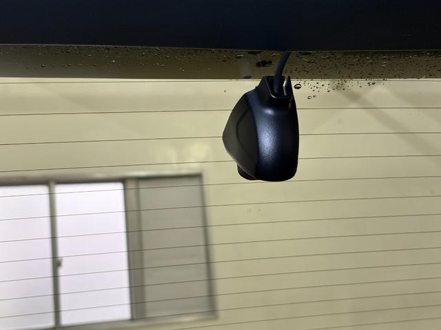 ヴェゼル ｅ：ＨＥＶＺ　ナビフルセグＢカメラＥＴＣＬＥＤＡＷ　衝突回避支援ブレーキ機能　スマキ　Ｐトランク　フルオートエアコン　Ｄレコ　エアバッグ　両席エアバック　Ｒカメ　パワーウィンドウ　ＬＥＤランプ　ソナー　クルーズＣ（26枚目）