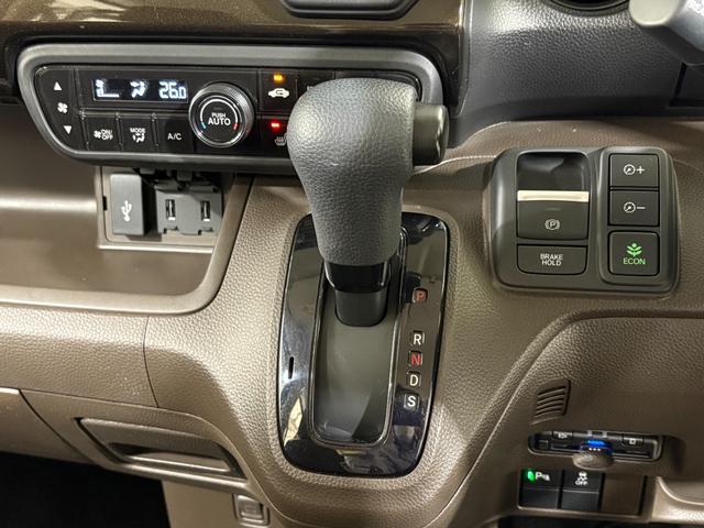 N-BOX Lコーディネートスタイル ナビフルセグBカメラETCLED Rカメラ レーダーブレーキ ECON LEDヘットライト DVD再生可 ドライブレコーダー 前席シートヒーター パーキングセンサー サイドカーテンエアバック キーレス(18枚目)