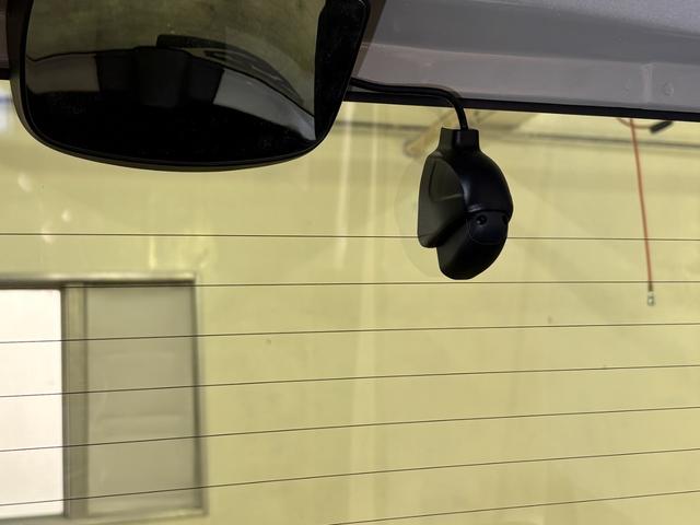 N-BOX Lコーディネートスタイル ナビフルセグBカメラETCLED Rカメラ レーダーブレーキ ECON LEDヘットライト DVD再生可 ドライブレコーダー 前席シートヒーター パーキングセンサー サイドカーテンエアバック キーレス(27枚目)