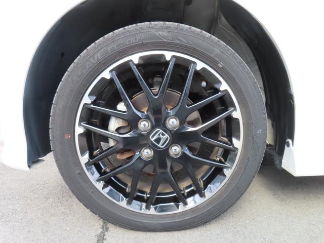 Ｎ－ＢＯＸカスタム Ｌターボ　地デジチューナー　１オーナー　禁煙　ターボエンジン　ＰＳ　カーテンエアバック　シートヒータ　エアバック　スマートキープッシュスタート　ＵＳＢ　ＡＡＣ　ＤＶＤ再生可　ＡＢＳ　バックカメラ付き（8枚目）