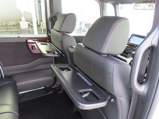 Ｎ－ＢＯＸカスタム Ｌターボ　地デジチューナー　１オーナー　禁煙　ターボエンジン　ＰＳ　カーテンエアバック　シートヒータ　エアバック　スマートキープッシュスタート　ＵＳＢ　ＡＡＣ　ＤＶＤ再生可　ＡＢＳ　バックカメラ付き（12枚目）