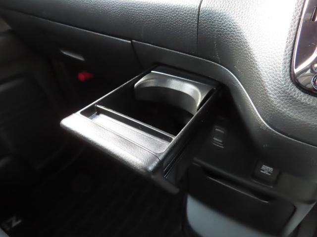 Ｎ－ＢＯＸカスタム Ｌターボ　地デジチューナー　１オーナー　禁煙　ターボエンジン　ＰＳ　カーテンエアバック　シートヒータ　エアバック　スマートキープッシュスタート　ＵＳＢ　ＡＡＣ　ＤＶＤ再生可　ＡＢＳ　バックカメラ付き（32枚目）