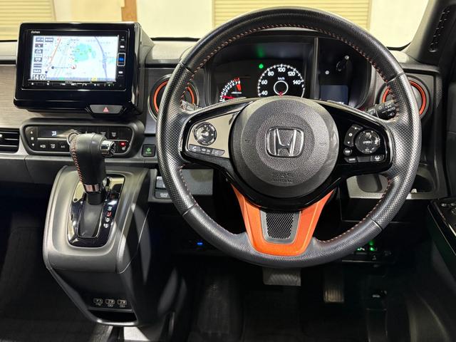 N-ONE RS ナビフルセグBカメラETCLEDAW サイドカーテンエアバック 記録簿 禁煙 クリアランスソナー シートヒータ 横滑り防止機能 インテリキー ETC付き AAC オートクルーズコントロール ナビ&TV(12枚目)