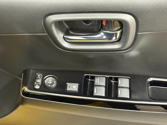 N-ONE RS ナビフルセグBカメラETCLEDAW サイドカーテンエアバック 記録簿 禁煙 クリアランスソナー シートヒータ 横滑り防止機能 インテリキー ETC付き AAC オートクルーズコントロール ナビ&TV(27枚目)