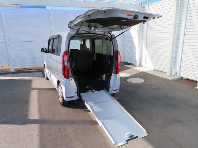 N-BOX L・スロープ アイドリングストップ カーテンエアバッグ LEDライト USB パワーステアリング VSA DVD再生 ワンオーナー スマートキー 禁煙車 リヤカメラ クルーズコントロール ETC(18枚目)