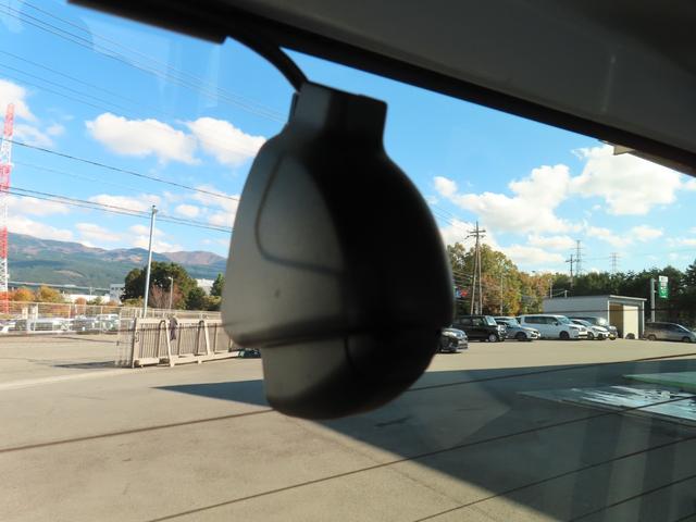 N-BOX L・スロープ アイドリングストップ カーテンエアバッグ LEDライト USB パワーステアリング VSA DVD再生 ワンオーナー スマートキー 禁煙車 リヤカメラ クルーズコントロール ETC(32枚目)