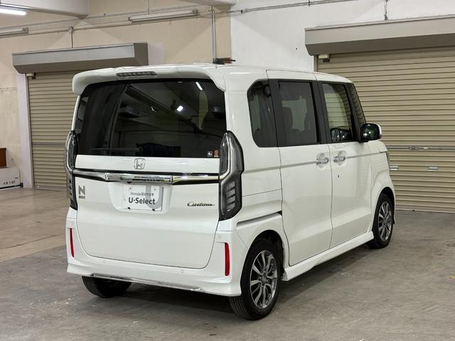 Ｎ－ＢＯＸカスタム Ｌ　ナビＢカメラＬＥＤＡＷ　Ｐソナー　サイドエアバッグ　Ａストップ　シートヒータ　キーフリーシステム　ＬＥＤライト　リアカメ　クルーズコントロール　ＡＣ　スマキー　横滑り防止　パワーステアリング　ＵＳＢ（9枚目）
