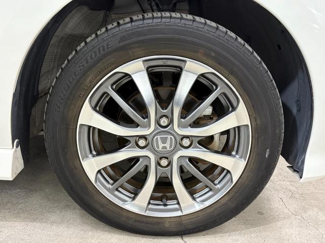 Ｎ－ＢＯＸカスタム Ｌ　ナビＢカメラＬＥＤＡＷ　Ｐソナー　サイドエアバッグ　Ａストップ　シートヒータ　キーフリーシステム　ＬＥＤライト　リアカメ　クルーズコントロール　ＡＣ　スマキー　横滑り防止　パワーステアリング　ＵＳＢ（11枚目）