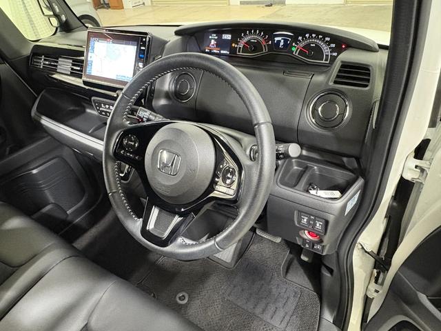 Ｎ－ＢＯＸカスタム Ｌターボ　ナビフルセグＢカメラＥＴＣＬＥＤＡＷ　地デジチューナー　衝突軽減ブレーキサポート　ＬＥＤヘッドライ　アイドリングＳ　ターボエンジン　ＰＳ　カーテンエアバック　シートヒータ　エアバック　ＵＳＢ　ＡＡＣ（13枚目）