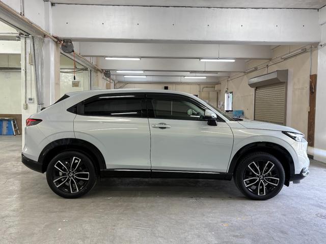 ヴェゼル ｅ：ＨＥＶＺ　ナビフルセグＢカメラＥＴＣＬＥＤＡＷ　衝突回避支援ブレーキ機能　スマキ　Ｐトランク　フルオートエアコン　Ｄレコ　エアバッグ　両席エアバック　Ｒカメ　パワーウィンドウ　ＬＥＤランプ　ソナー　クルーズＣ（7枚目）