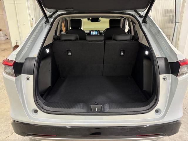 ヴェゼル ｅ：ＨＥＶＺ　ナビフルセグＢカメラＥＴＣＬＥＤＡＷ　衝突回避支援ブレーキ機能　スマキ　Ｐトランク　フルオートエアコン　Ｄレコ　エアバッグ　両席エアバック　Ｒカメ　パワーウィンドウ　ＬＥＤランプ　ソナー　クルーズＣ（34枚目）